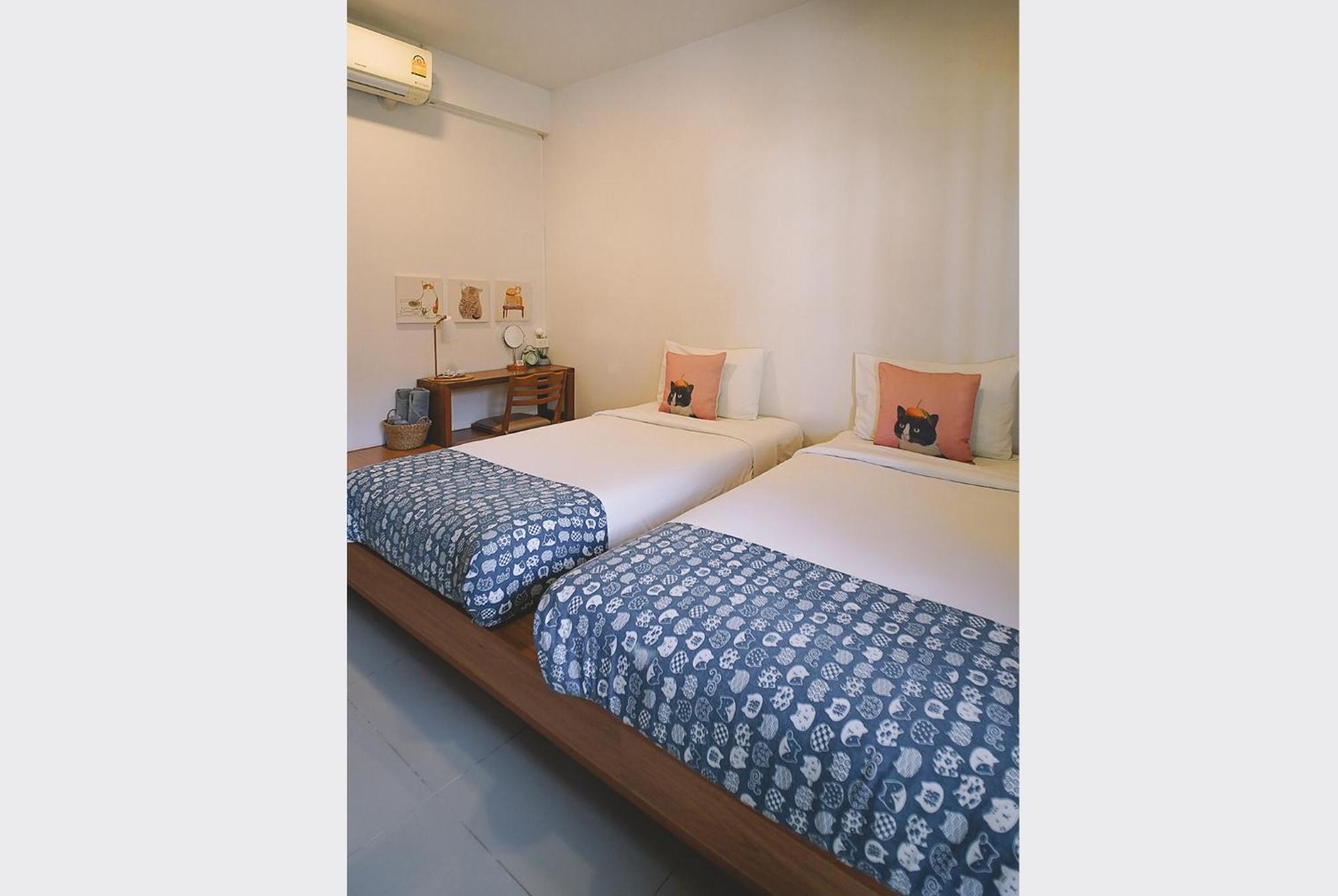 Bed and Breakfast Sleepy House Чианграй Экстерьер фото