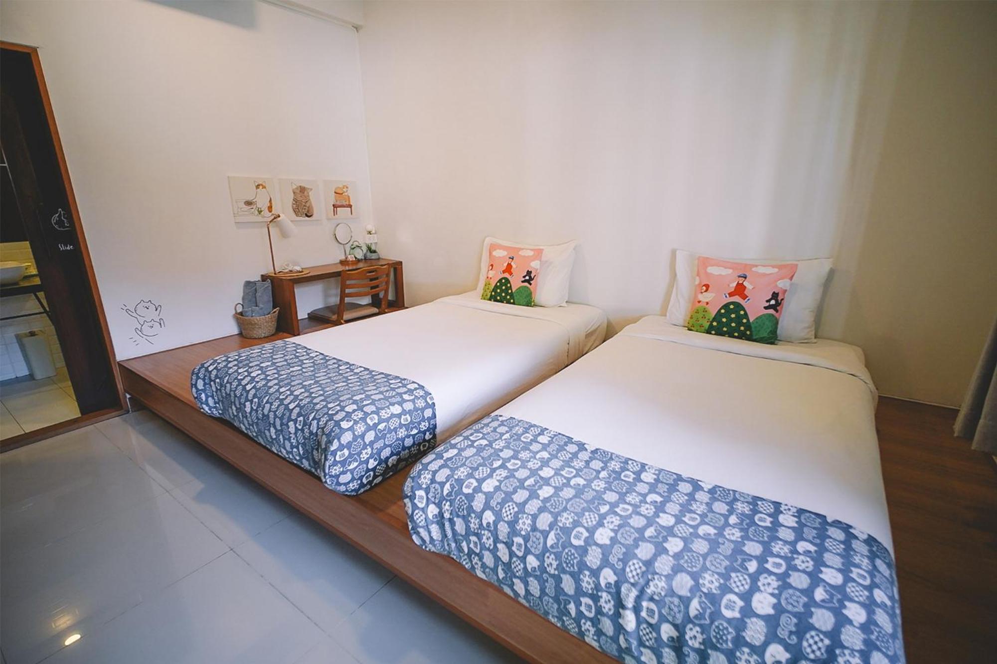 Bed and Breakfast Sleepy House Чианграй Экстерьер фото